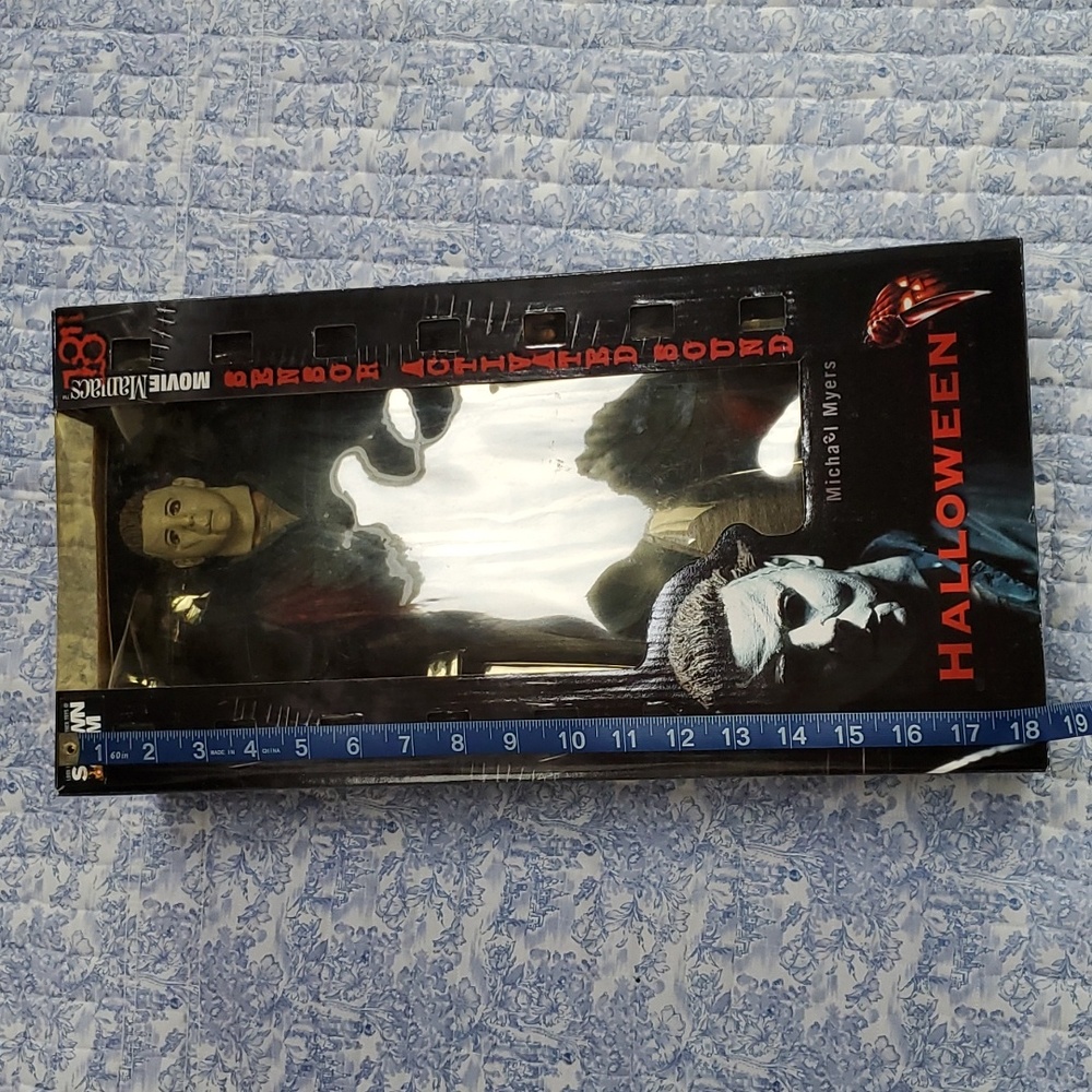 McFarlane Toys Maniacs 18-inch Halloween Michael Myers Vintage Figurine, NIB - Picture 11 of 17